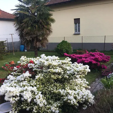 Grandma's Garden House Ferienhaus Angera