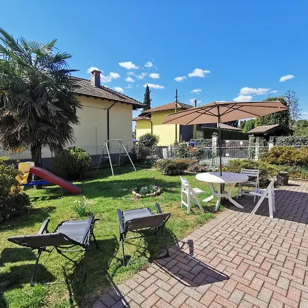 Dom wakacyjny Grandma's Garden House Angera