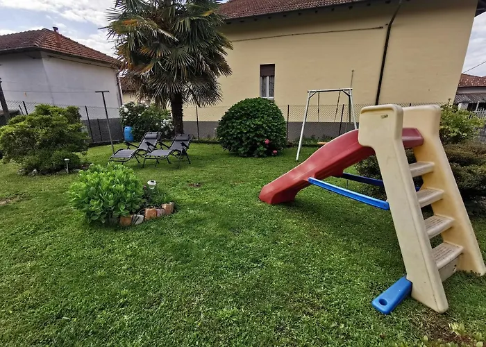 Dom wakacyjny Grandma's Garden House Angera