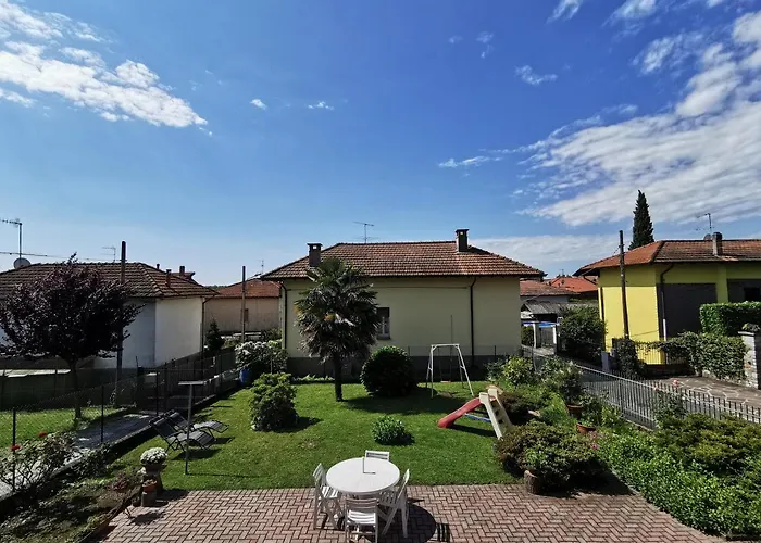 Grandma's Garden House 안게라