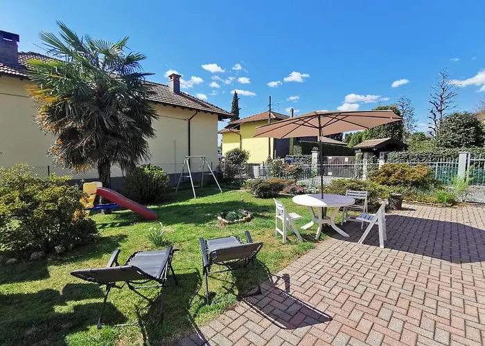 Dom wakacyjny Grandma's Garden House Angera