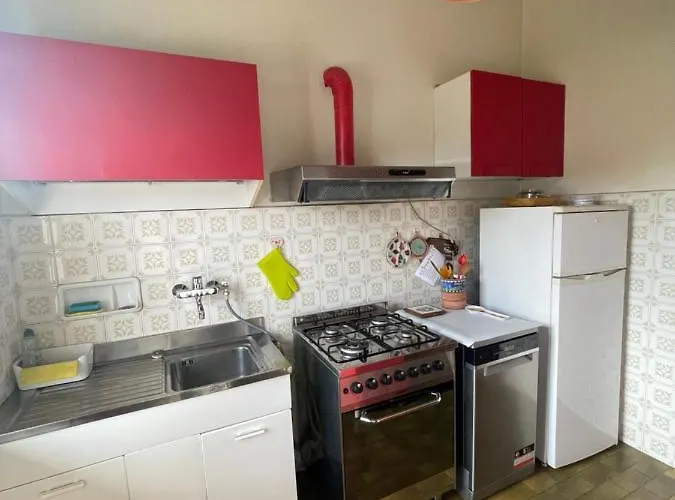 Dom wakacyjny Grandma's Garden House Angera